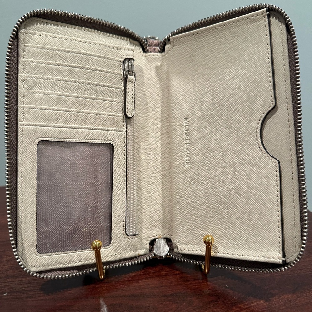 Michael Kors Snake Print Shoulder Bag with Matching wristlet/wallet - Picture 4 of 16